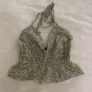 Windsor light green paisley top.